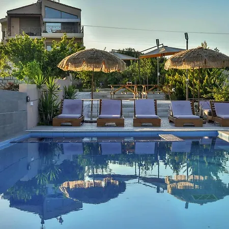 Holiday home Villabayviewcrete *